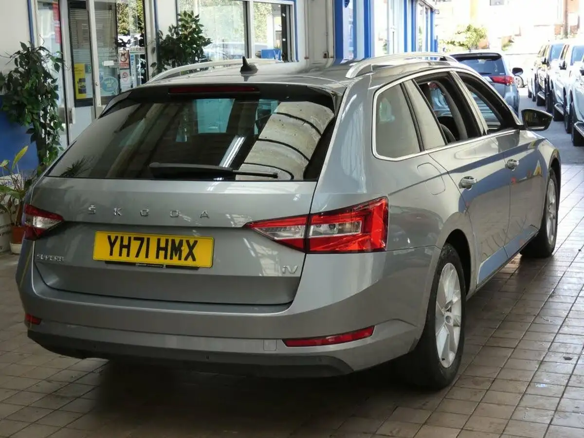 2021-skoda-superb-14-tsi-se-technology-156ps-estate-big-17