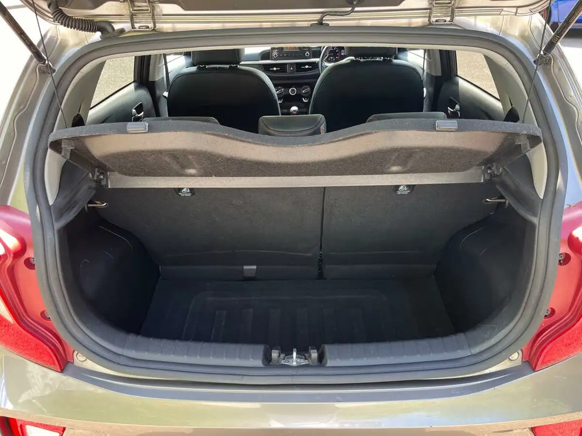 2017-kia-picanto-125-gt-line-big-9