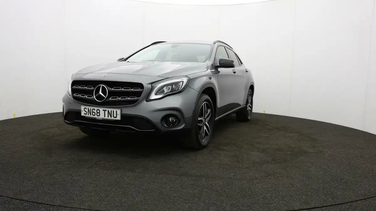 2019-mercedes-benz-gla-class-16-gla-180-urban-edition-ss-big-51