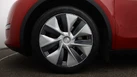 2022-tesla-model-y-e-long-range-small-18