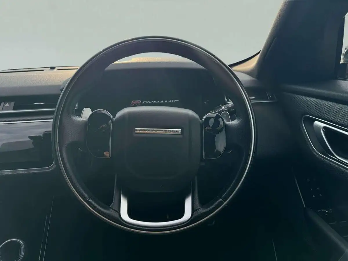 2019-land-rover-range-rover-velar-20-d180-r-dynamic-se-big-15