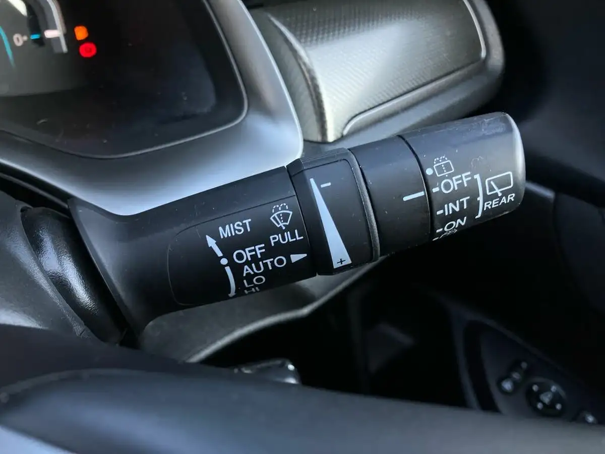 2018-honda-civic-16-i-dtec-sr-hatchback-5d-big-29