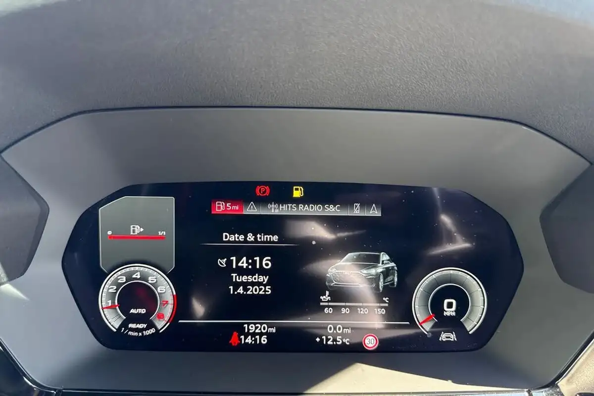 2024-audi-a3-15-35-tfsi-s-line-saloon-4d-big-29