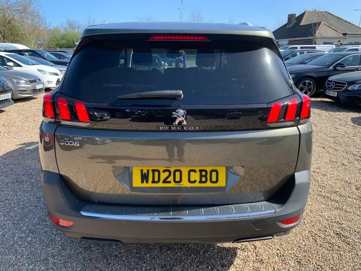 2020-peugeot-5008-suv-15-bluehdi-allure-big-5