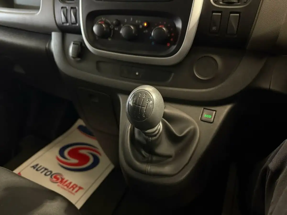 2018-renault-trafic-16dci-ll29-125-business-panel-big-17
