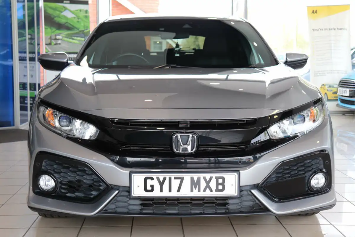 2017-honda-civic-10-vtec-turbo-sr-cvt-big-10