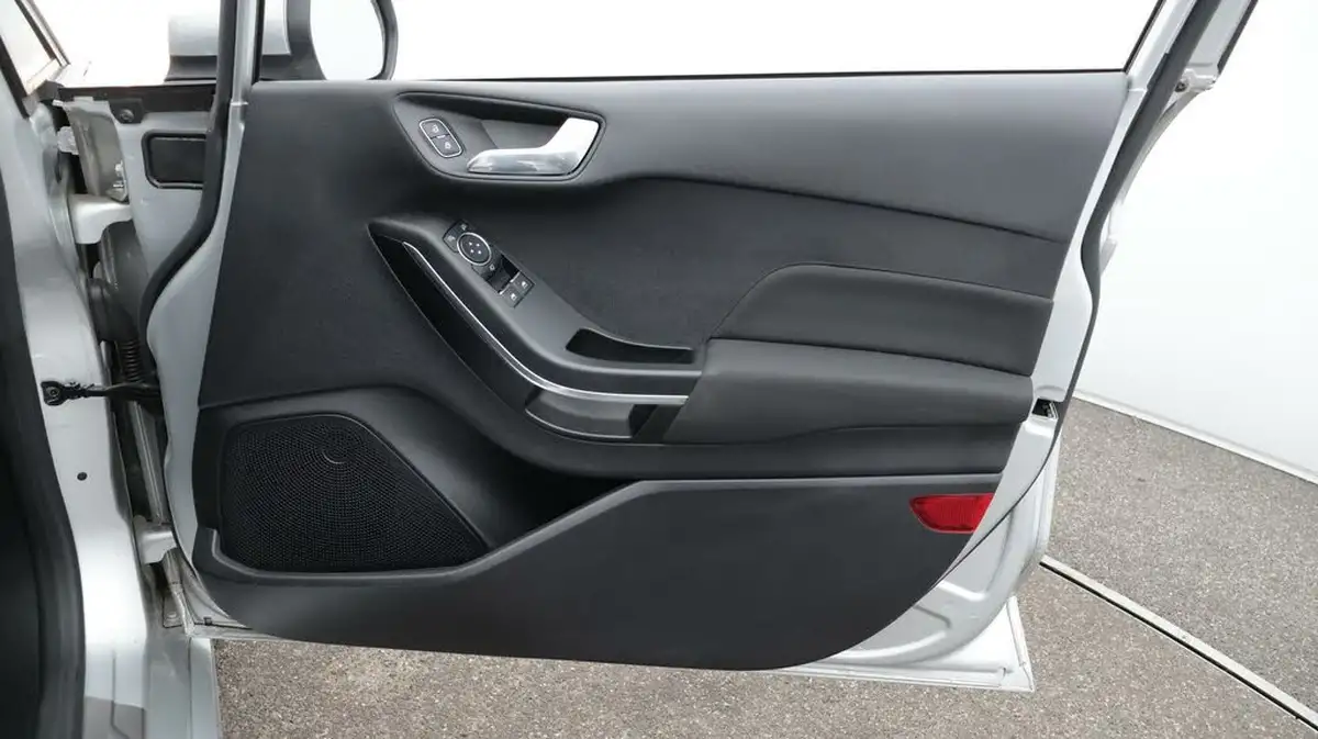 2019-ford-fiesta-10t-st-line-125ps-5d-big-15