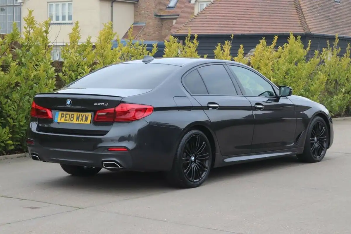 2018-bmw-5-series-20td-520d-m-sport-188bhp-ss-saloon-4d-big-11