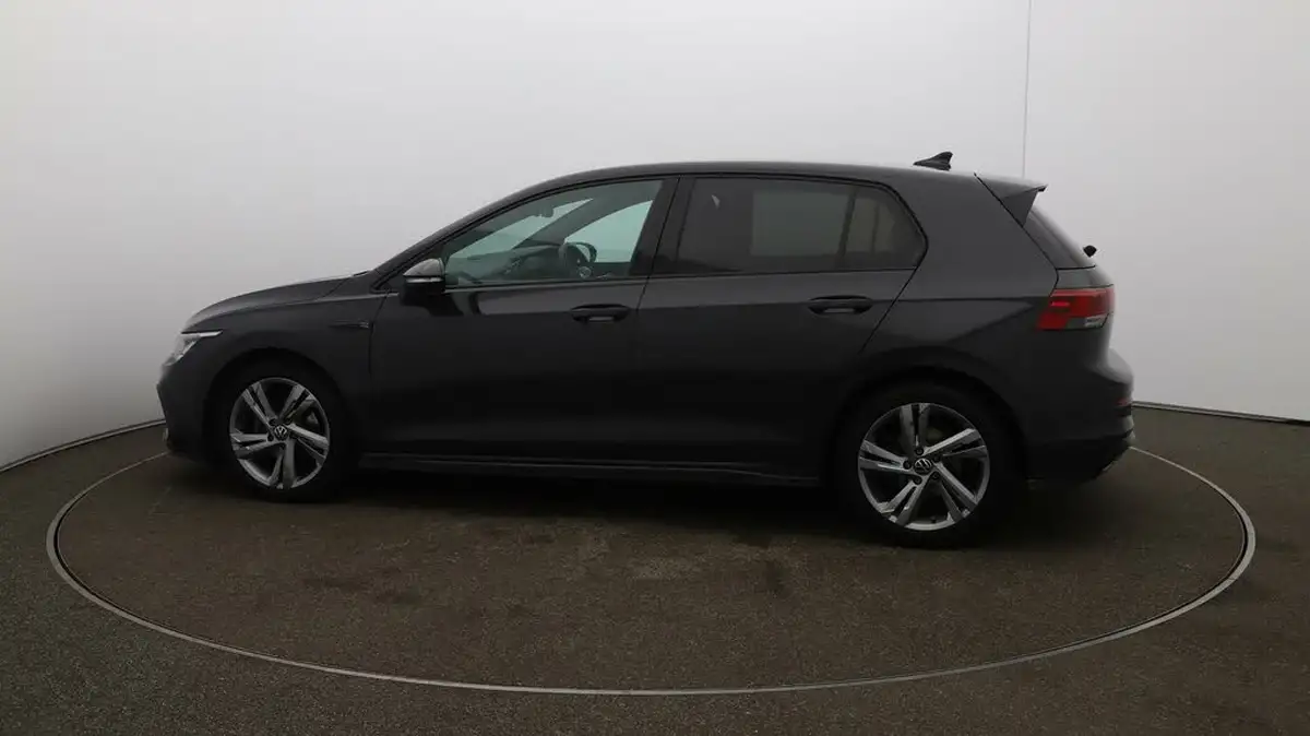 2022-volkswagen-golf-15-tsi-r-line-150ps-hatchback-big-52