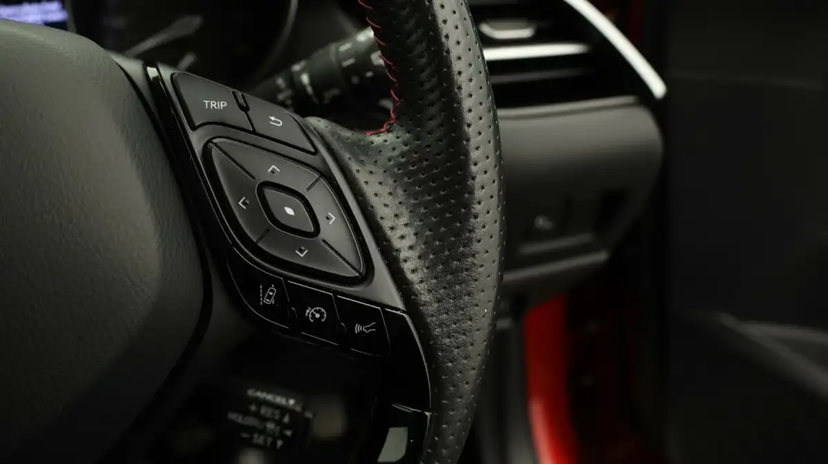 2021-toyota-c-hr-18-vvt-i-gr-sport-big-21