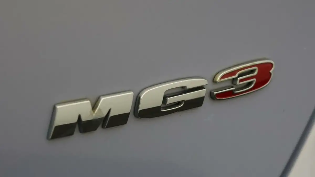 2022-mg-mg3-15-vti-tech-exclusive-nav-big-19