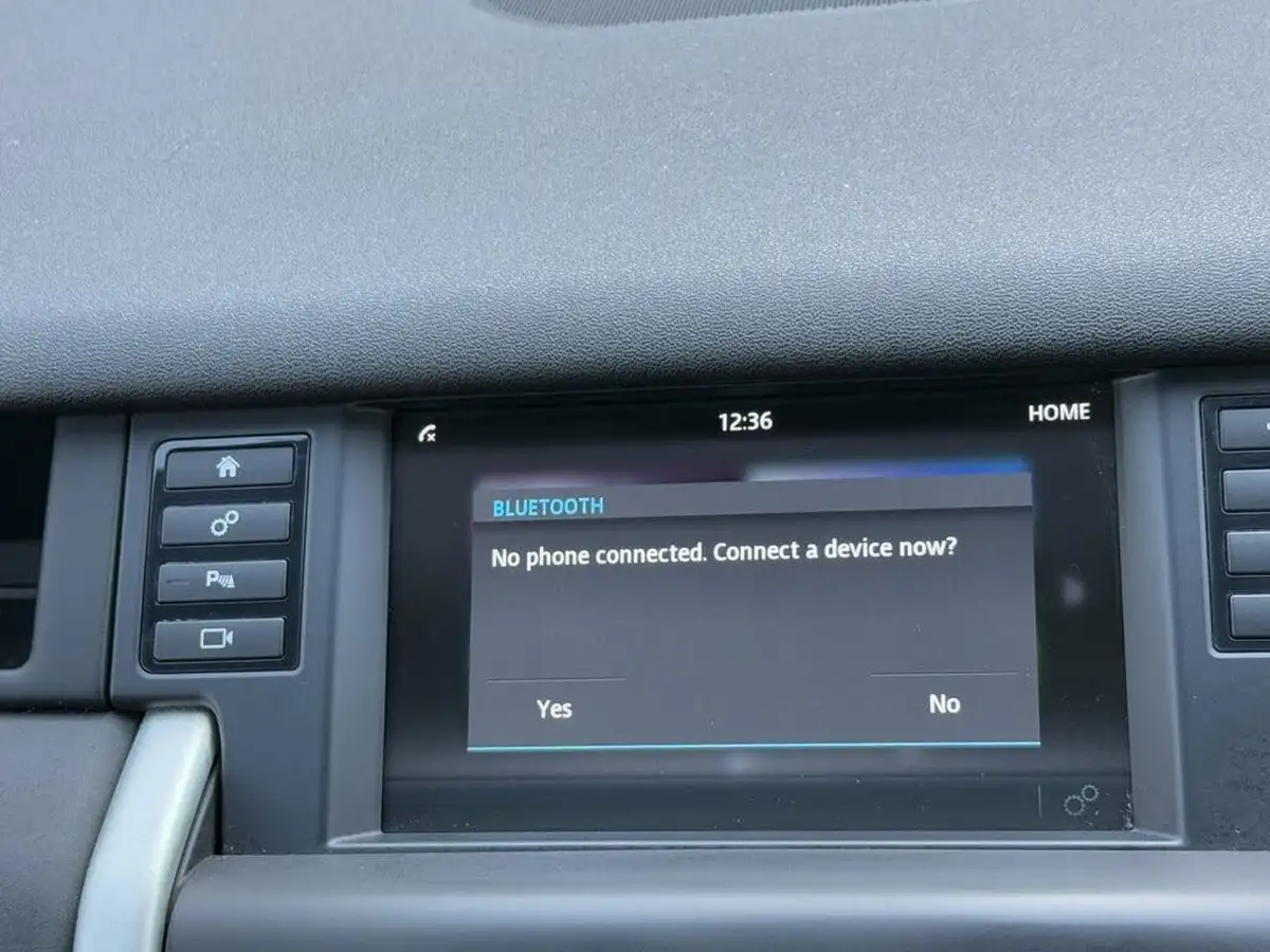2015-land-rover-discovery-sport-22td-hse-awd-auto-big-28