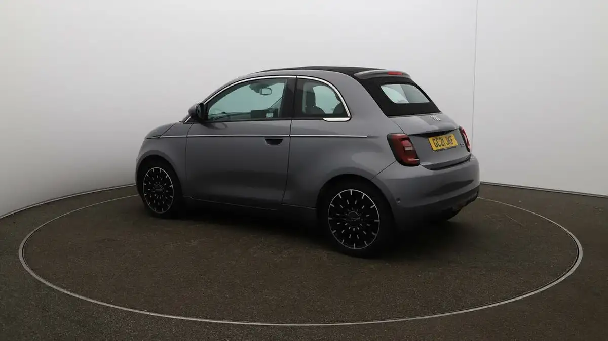 2021-fiat-500c-e-la-prima-big-30