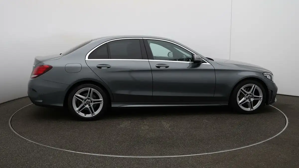 2019-mercedes-benz-c-class-16d-c200d-amg-line-edition-premium-saloon-4d-9g-tronic-plus-big-41