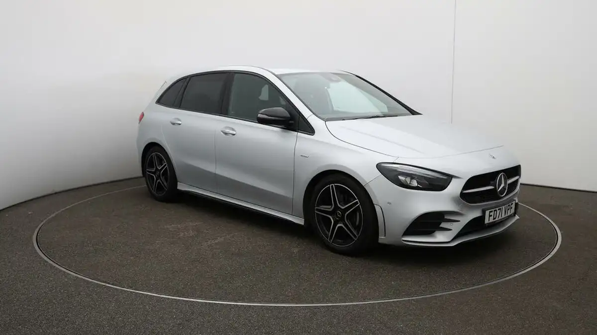 2022-mercedes-benz-b-class-13-b200-amg-line-premium-edition-big-1