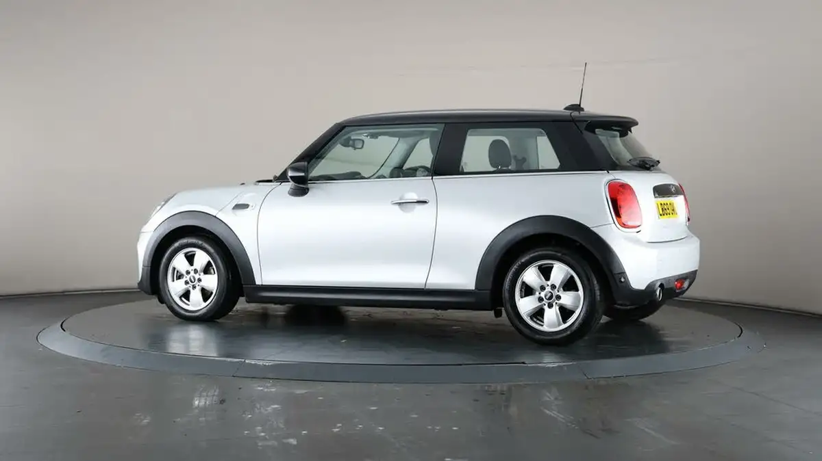 2019-mini-cooper-15-cooper-classic-hatchback-3d-auto-big-68
