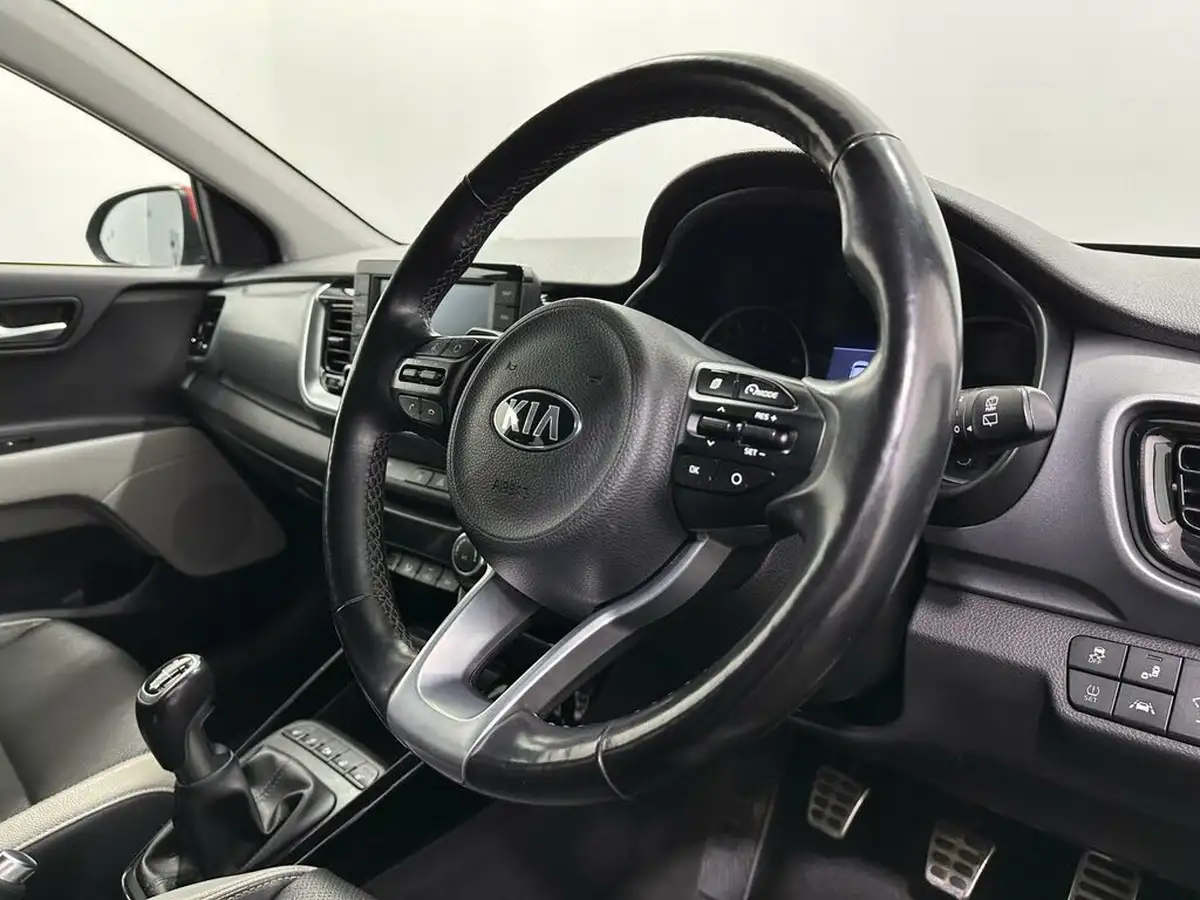 2018-kia-stonic-10-t-gdi-4-big-7