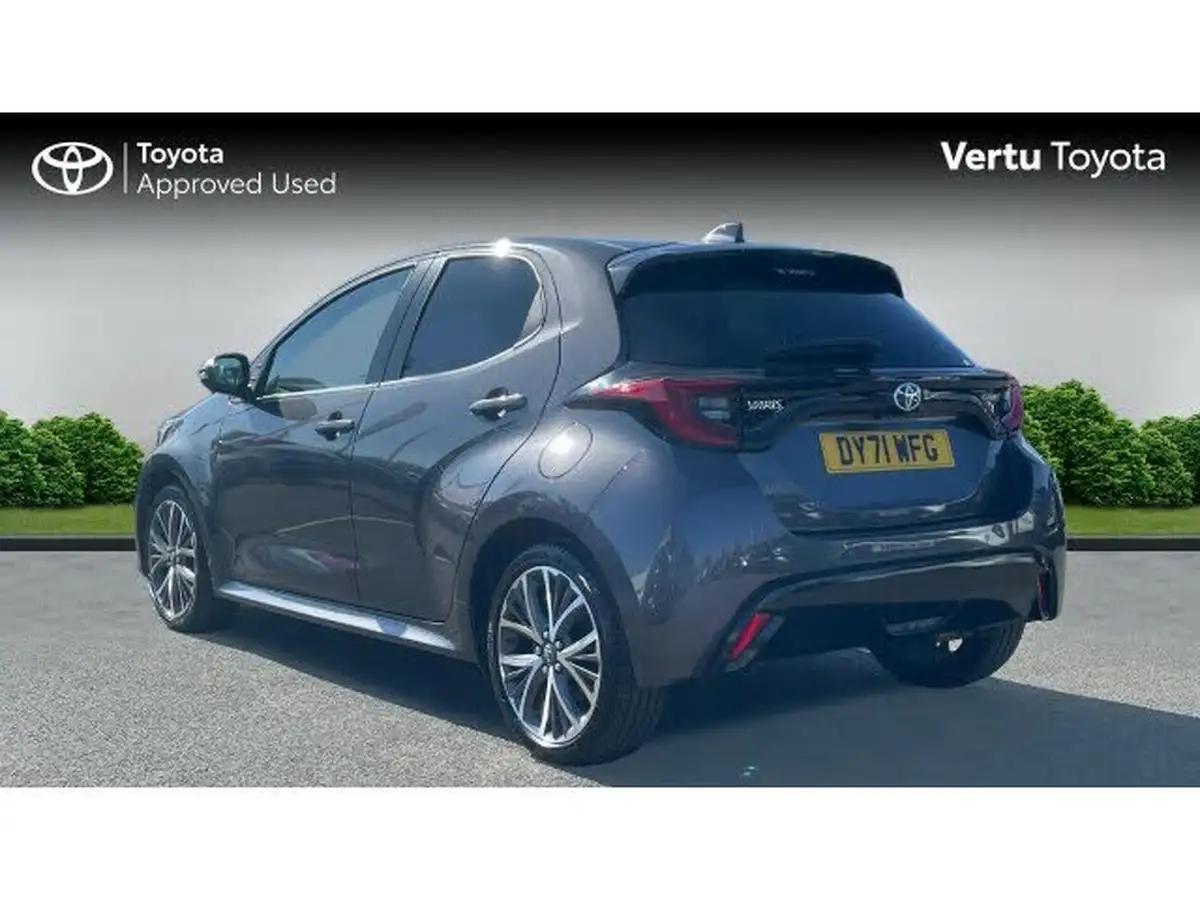 2021-toyota-yaris-15-vvt-i-excel-big-3