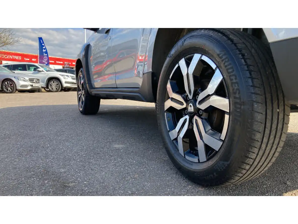2022-dacia-duster-13-tce-prestige-150bhp-edc-big-31