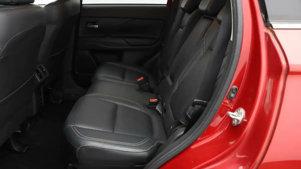 2020-mitsubishi-outlander-20-exceed-big-15