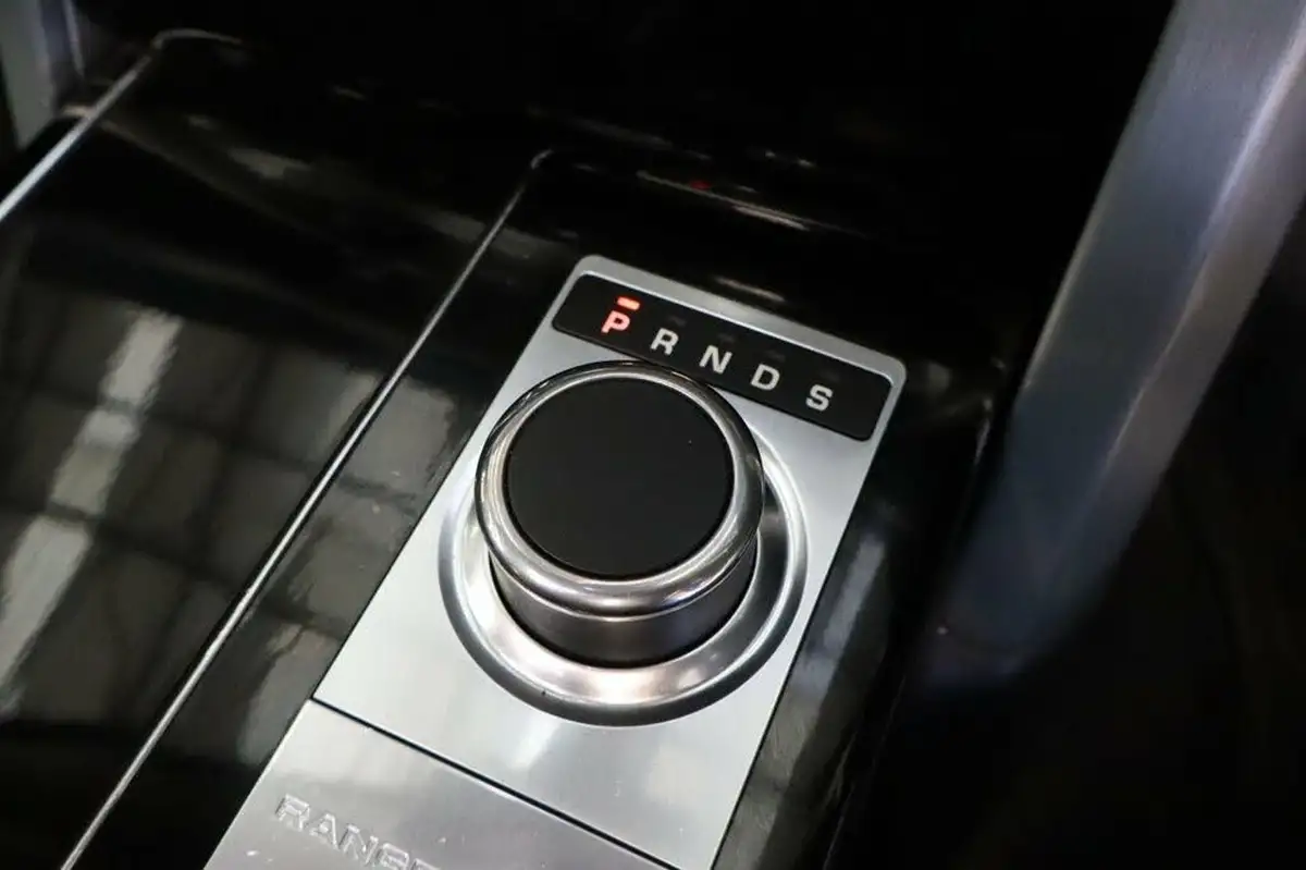 2013-land-rover-range-rover-44-sdv8-vogue-se-big-22