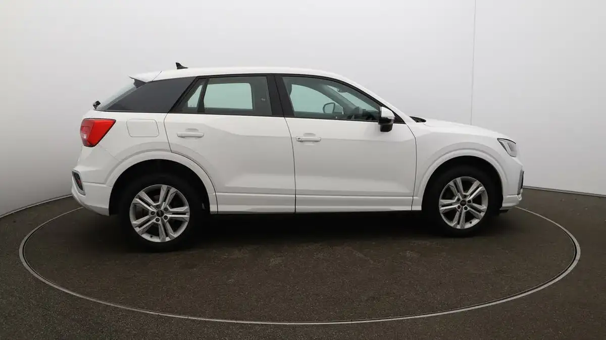 2022-audi-q2-15-35-tfsi-sport-s-tronic-big-8