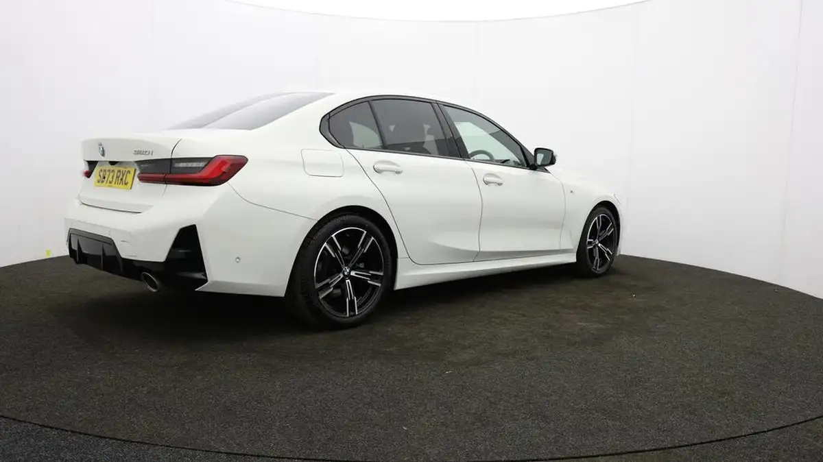2023-bmw-3-series-20-320i-m-sport-saloon-4d-big-6