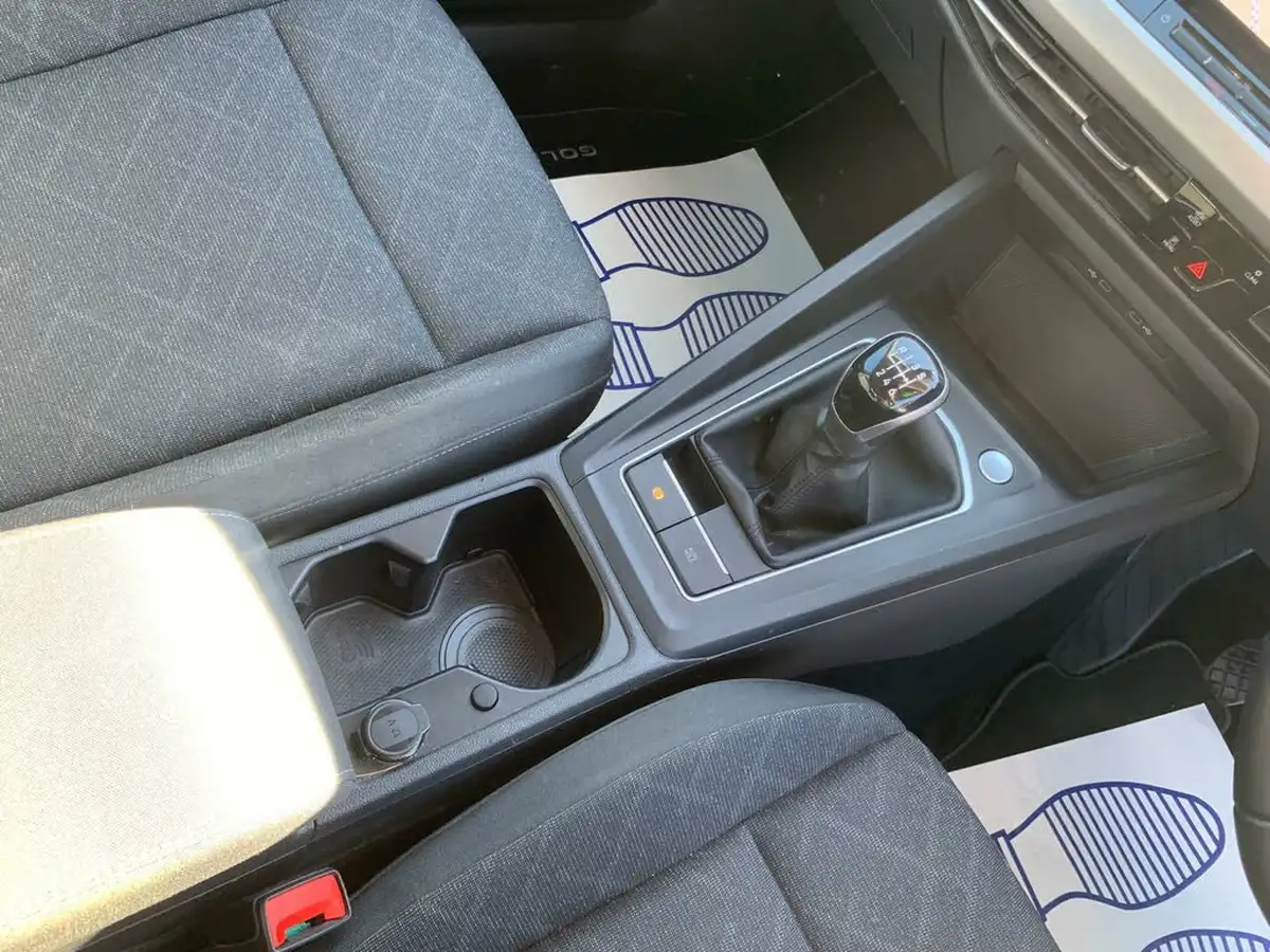 2020-volkswagen-golf-15-tsi-life-150ps-hatchback-big-20