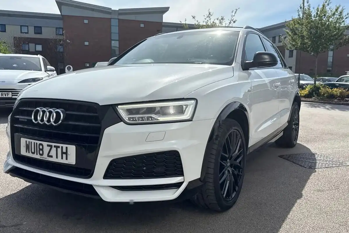 2018-audi-q3-20-tfsi-quattro-black-edition-big-32