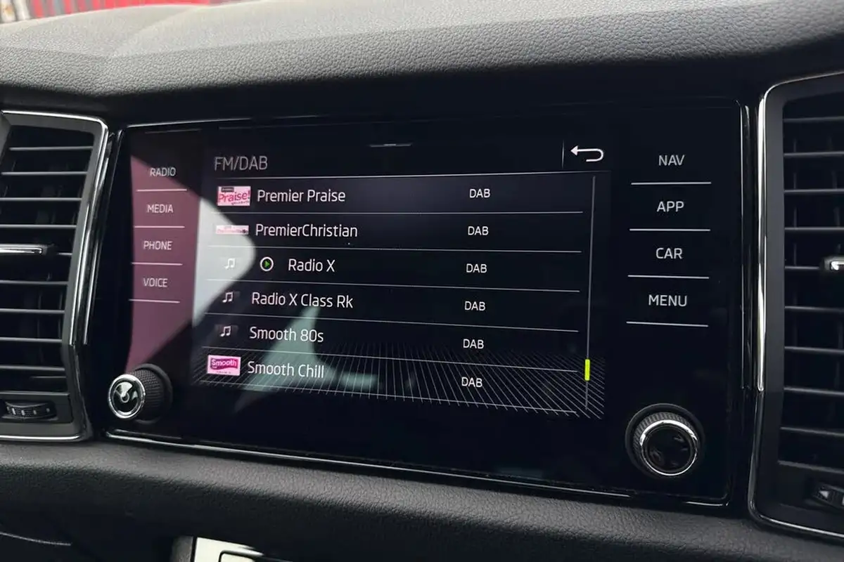 2021-skoda-kodiaq-15-tsi-se-l-dsg-big-47