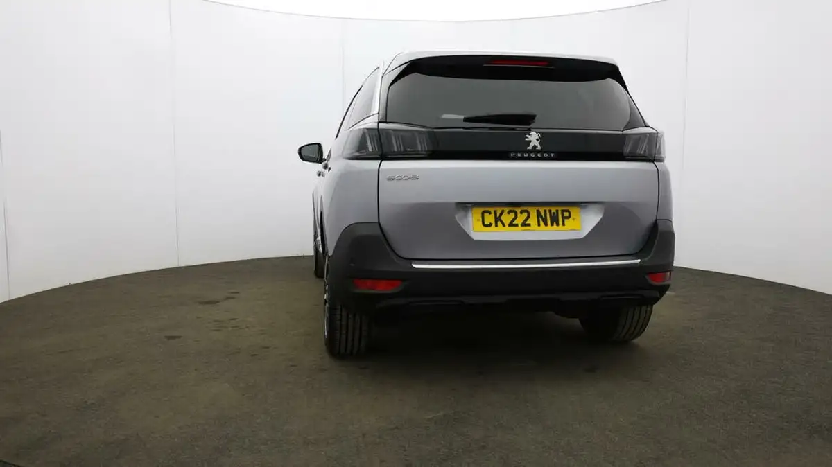 2022-peugeot-5008-suv-12-puretech-allure-premium-big-57