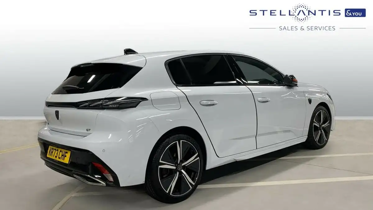 2023-peugeot-308-15-bluehdi-gt-130ps-big-2