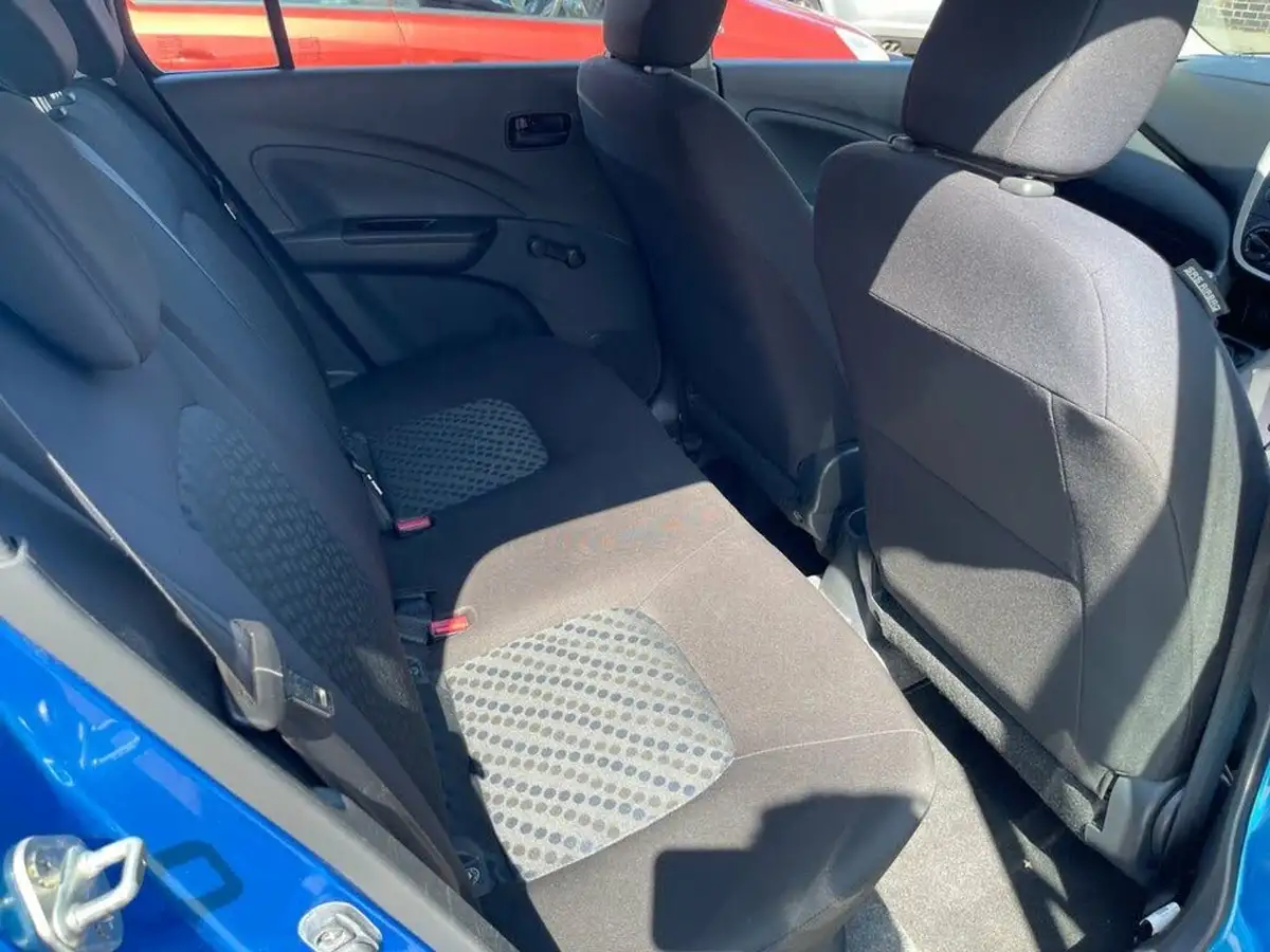 2015-suzuki-celerio-10-sz2-big-23