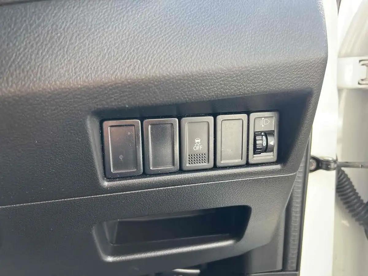 2019-suzuki-baleno-12-dualjet-sz3-big-17