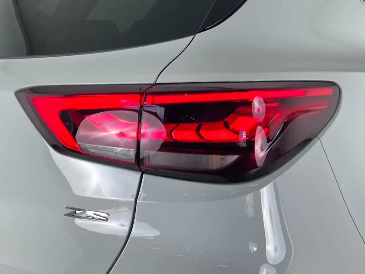 2023-mg-zs-suv-10t-gdi-exclusive-auto-big-7