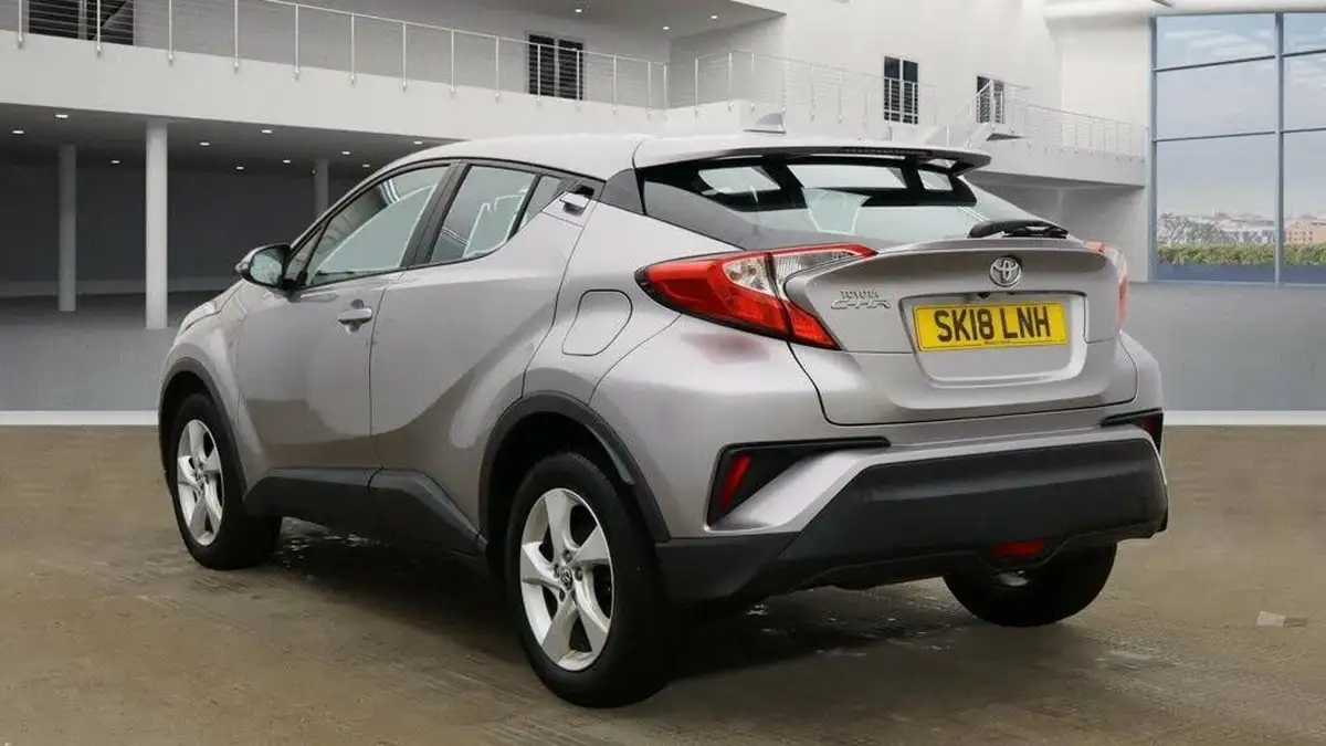 2018-toyota-c-hr-12-icon-big-2