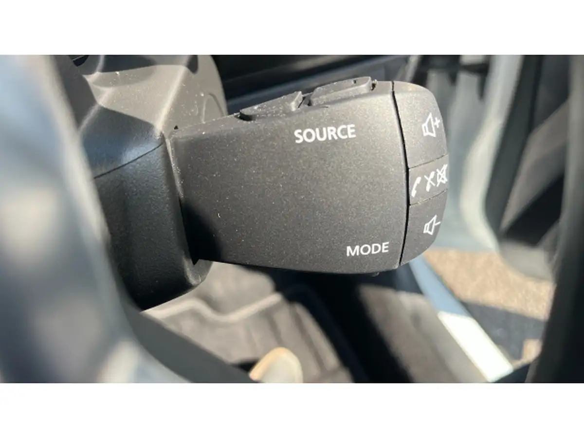 2022-dacia-sandero-stepway-10-tce-comfort-100bhp-bi-fuel-big-22