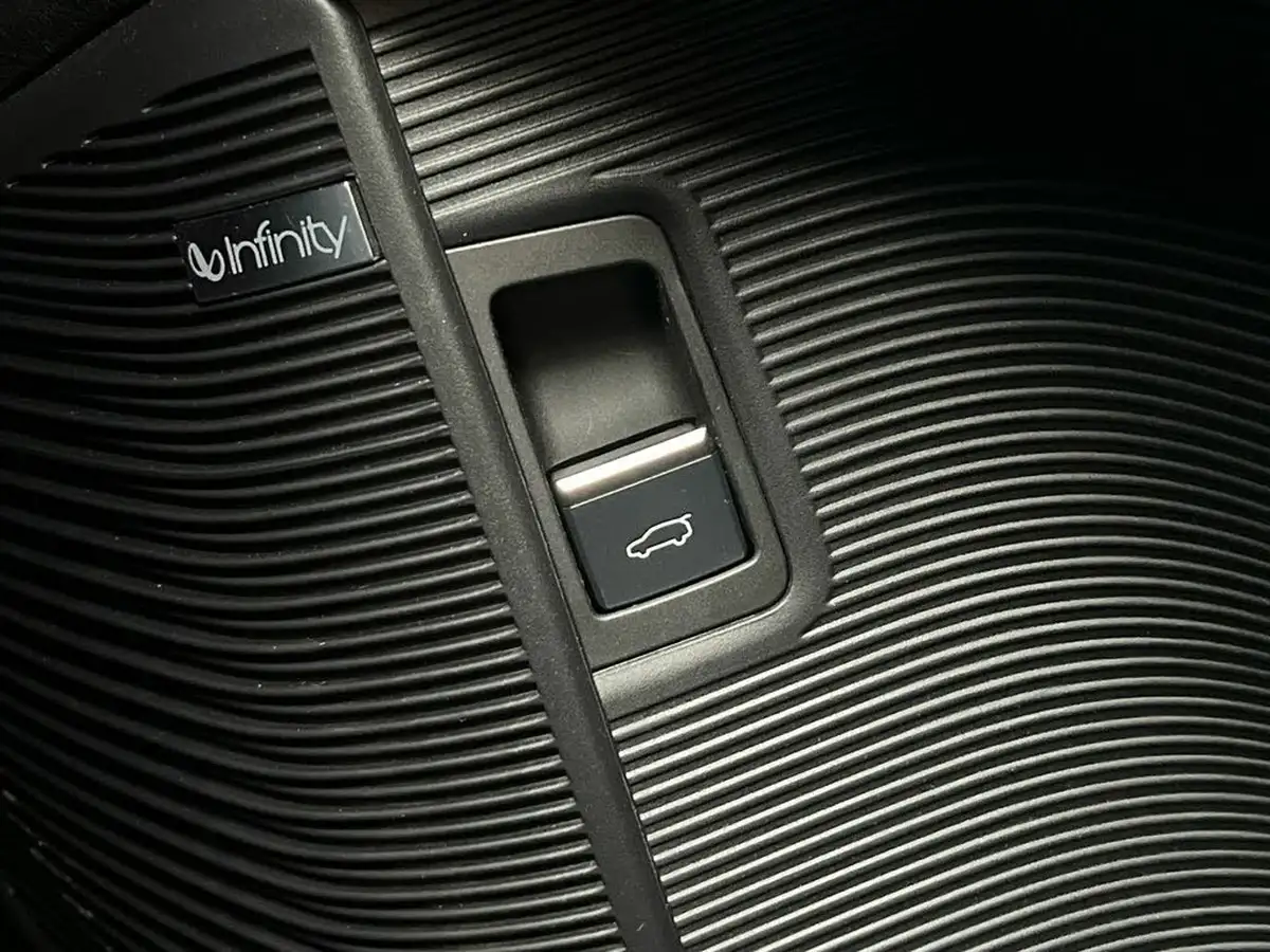2025-byd-seal-15-design-big-29