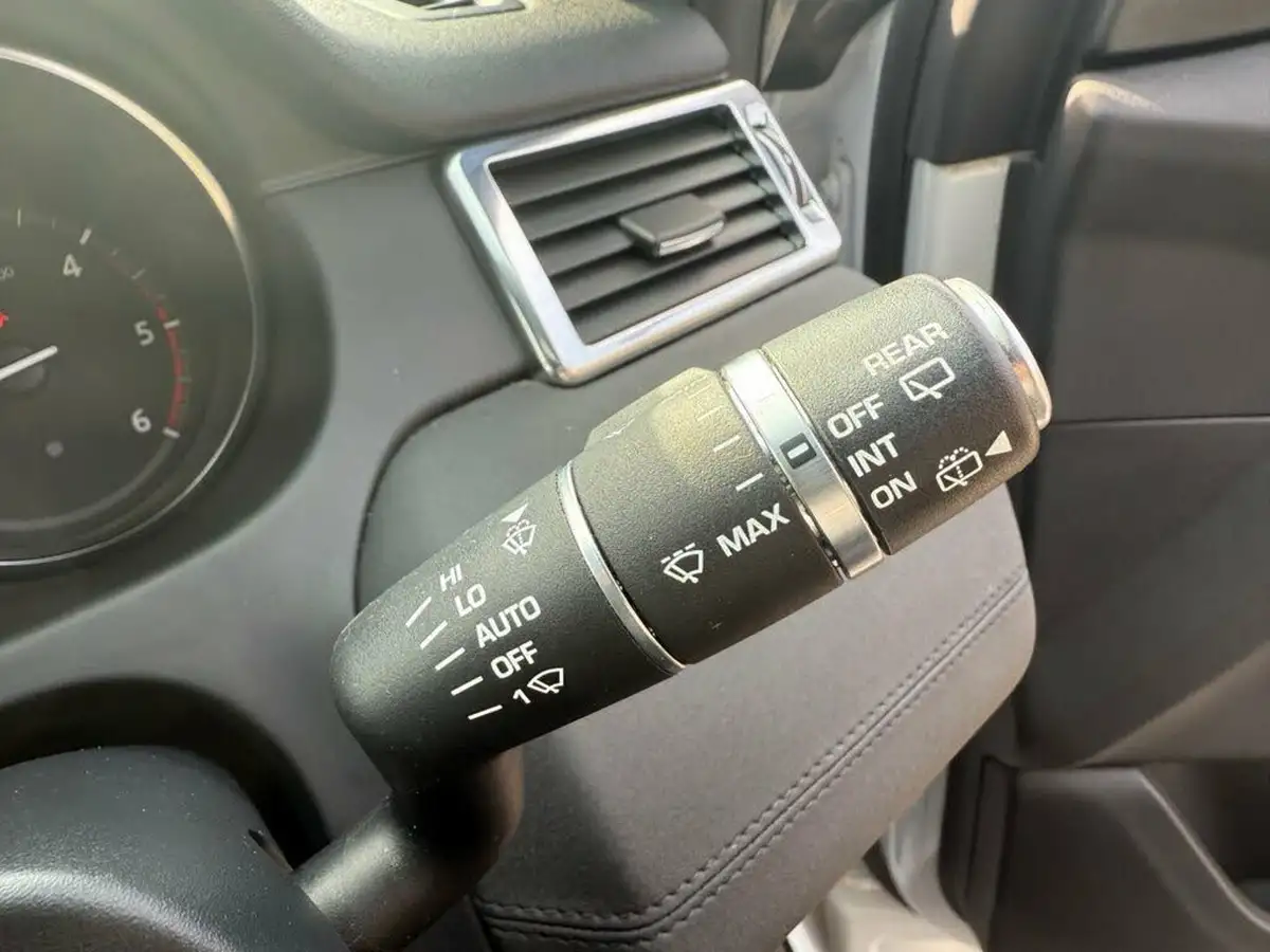 2018-land-rover-discovery-sport-20td4-landmark-big-30