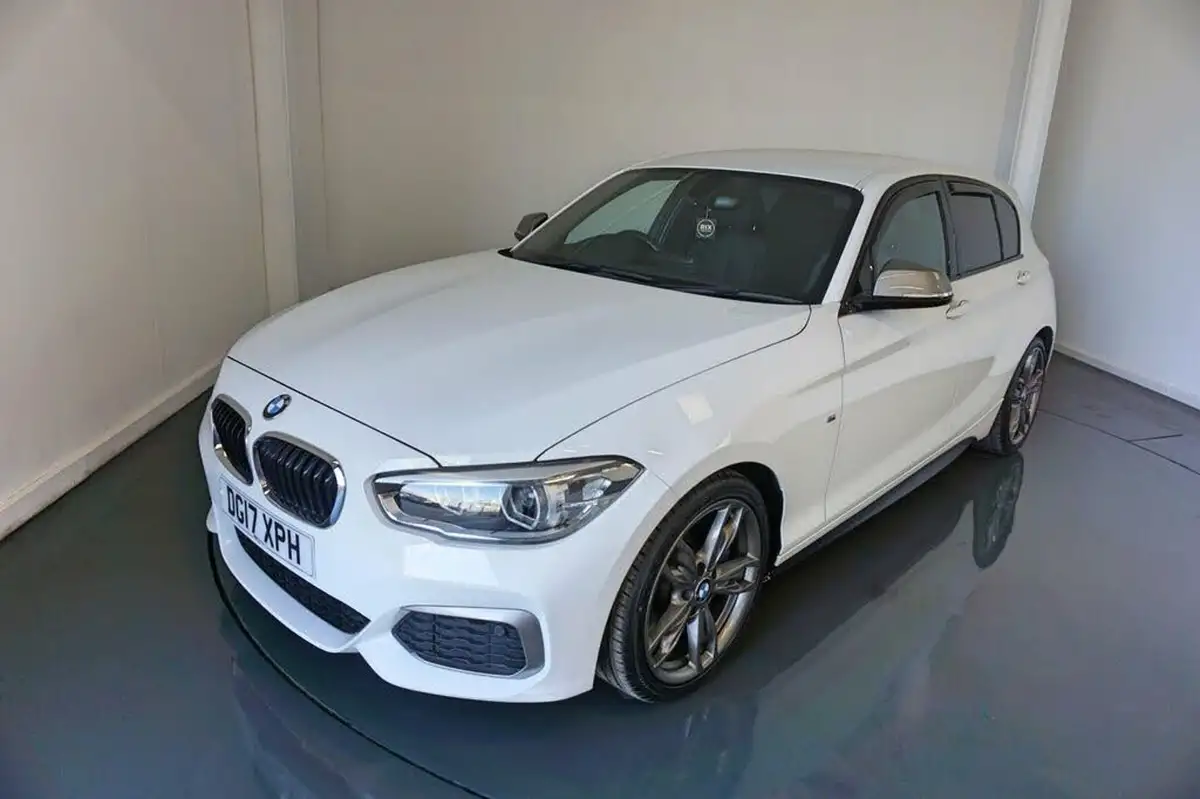 2017-bmw-1-series-30-m140i-5d-big-1