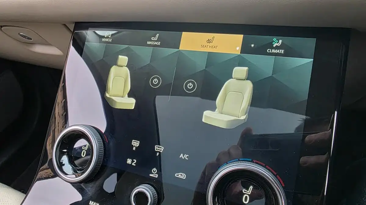2021-land-rover-range-rover-velar-30-d300-r-dynamic-hse-big-39