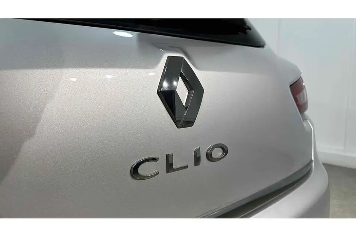 2019-renault-clio-09-tce-iconic-90ps-big-11