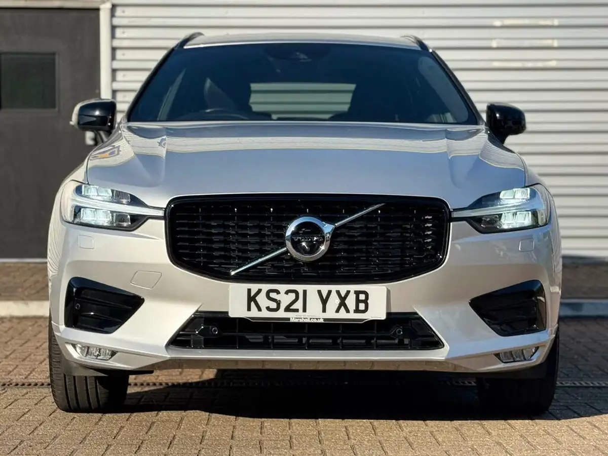 2021-volvo-xc60-20-b6-r-design-big-8