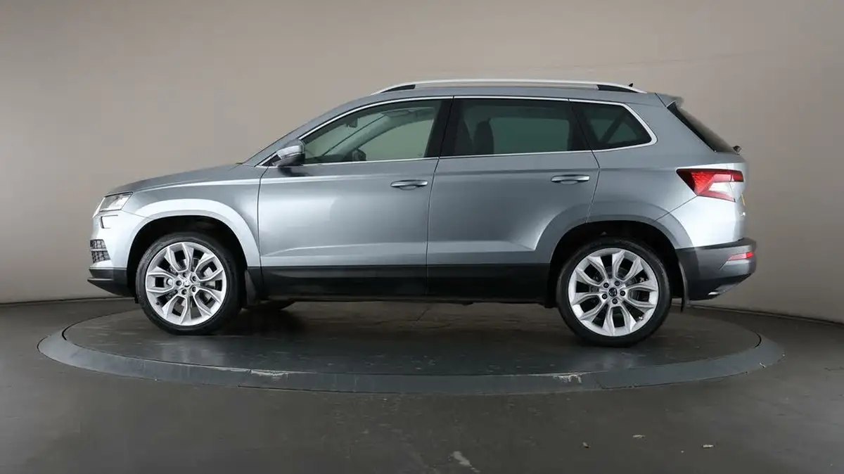 2018-skoda-karoq-20tdi-edition-big-29