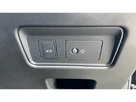 2025-land-rover-discovery-30-d350-metropolitan-edition-small-32