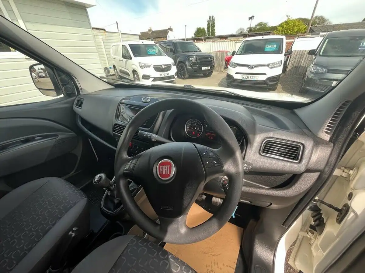 2021-fiat-doblo-cargo-16td-l2h1-maxi-tecnico-120bhpeu6dt-panel-van-big-10