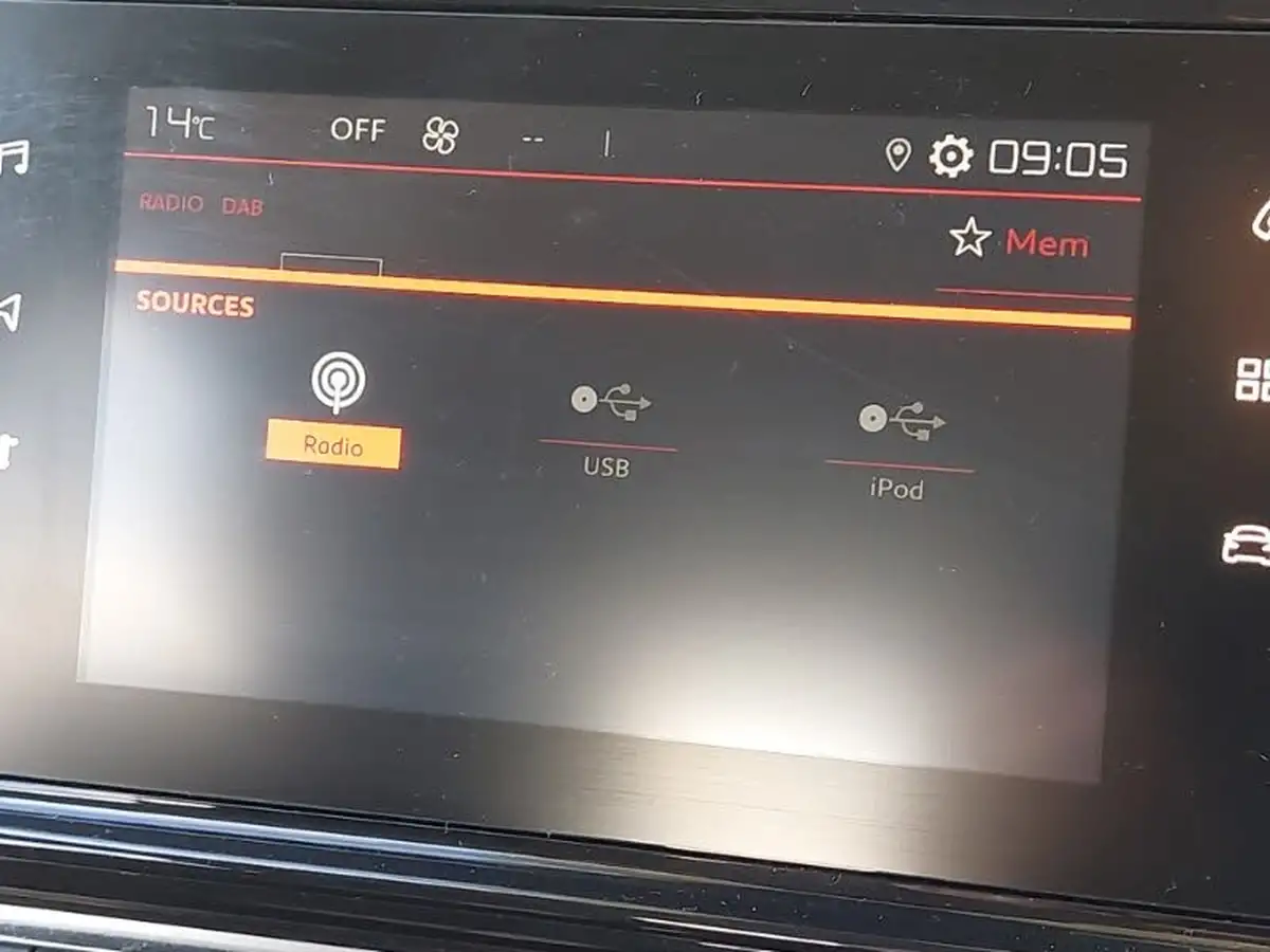 2019-citroen-c3-12-puretech-flair-82ps-ss-big-10