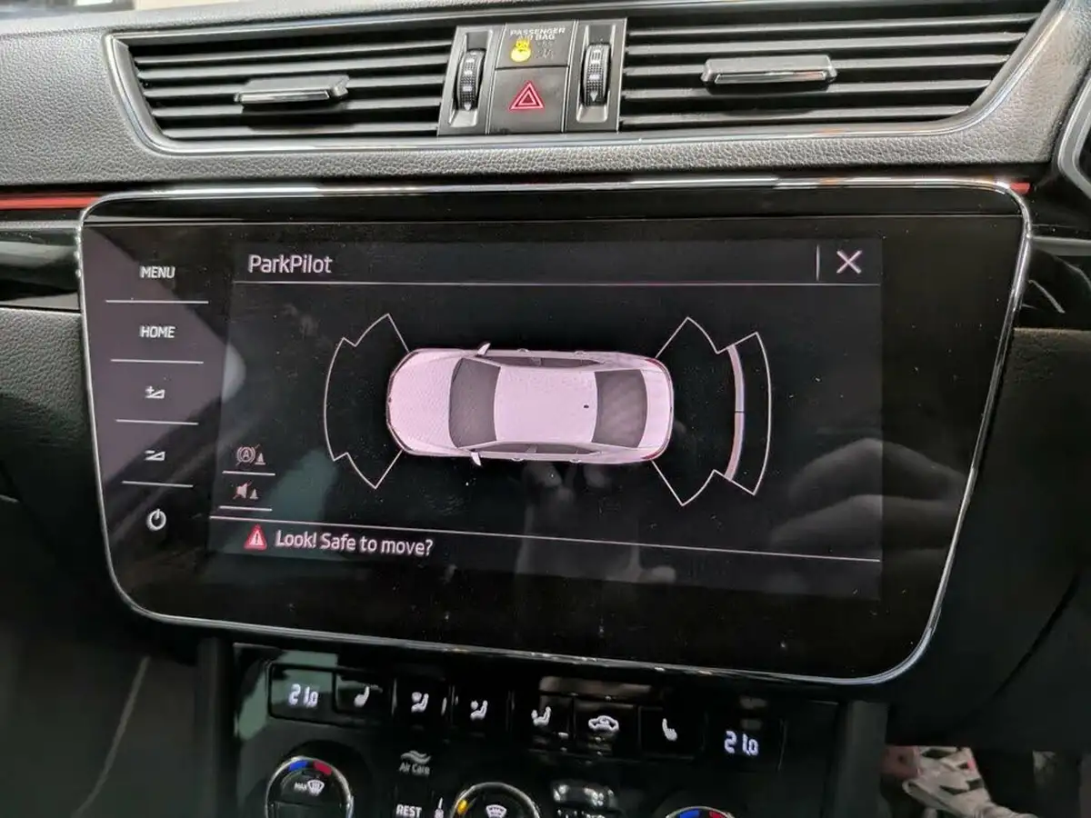 2018-skoda-superb-20-tsi-laurin-klement-280ps-4x4-ss-hatchback-big-18