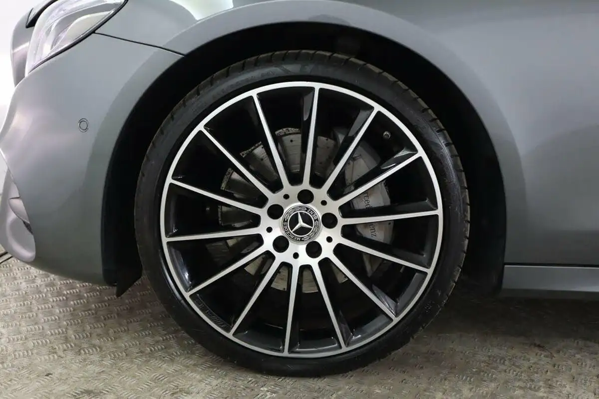 2019-mercedes-benz-e-class-20d-e220d-amg-line-night-edition-premium-plus-saloon-4d-big-27