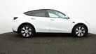 2022-tesla-model-y-e-long-range-small-32